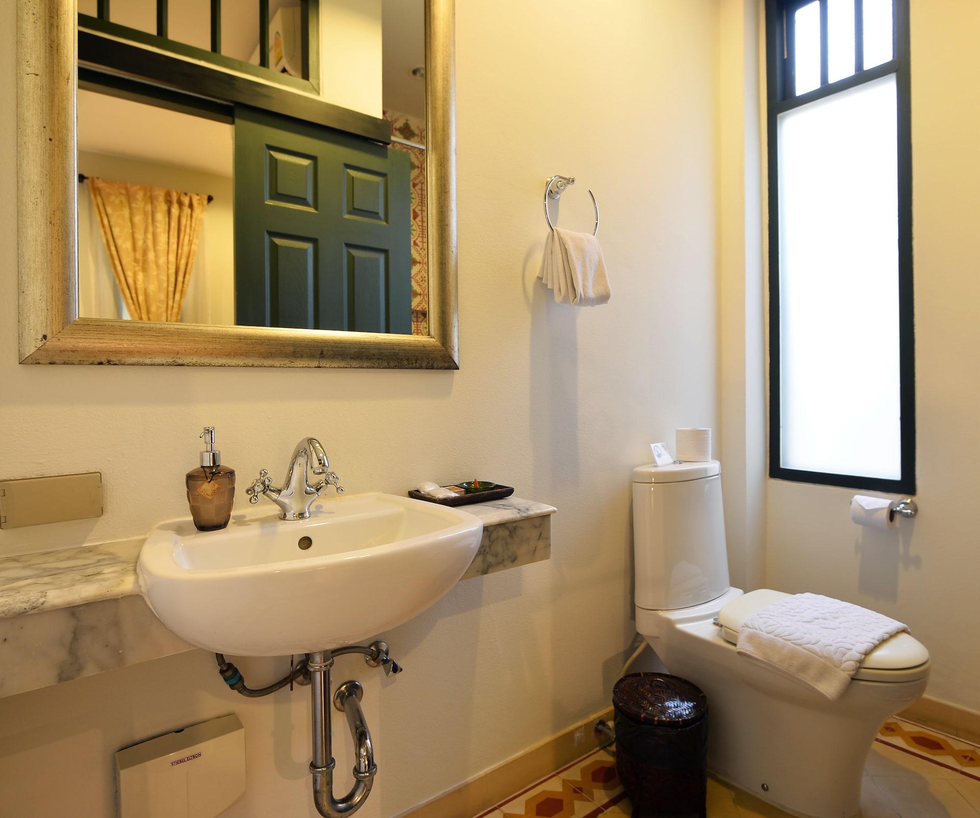 Baan Pra Nond Bed & Breakfast Bangkok Bagian luar foto