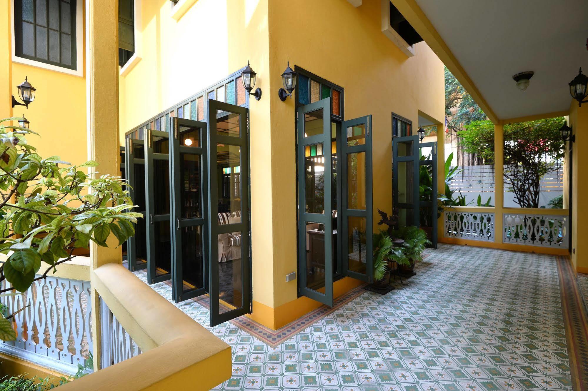 Baan Pra Nond Bed & Breakfast Bangkok Bagian luar foto