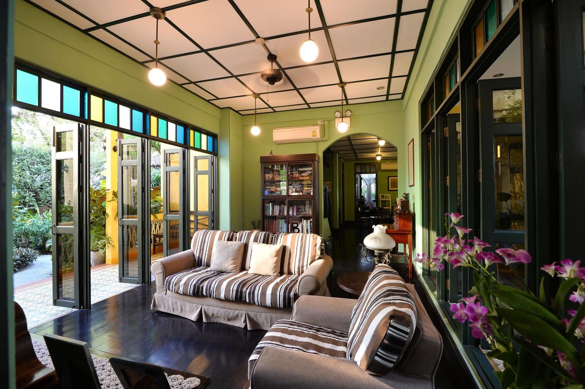 Baan Pra Nond Bed & Breakfast Bangkok Bagian luar foto