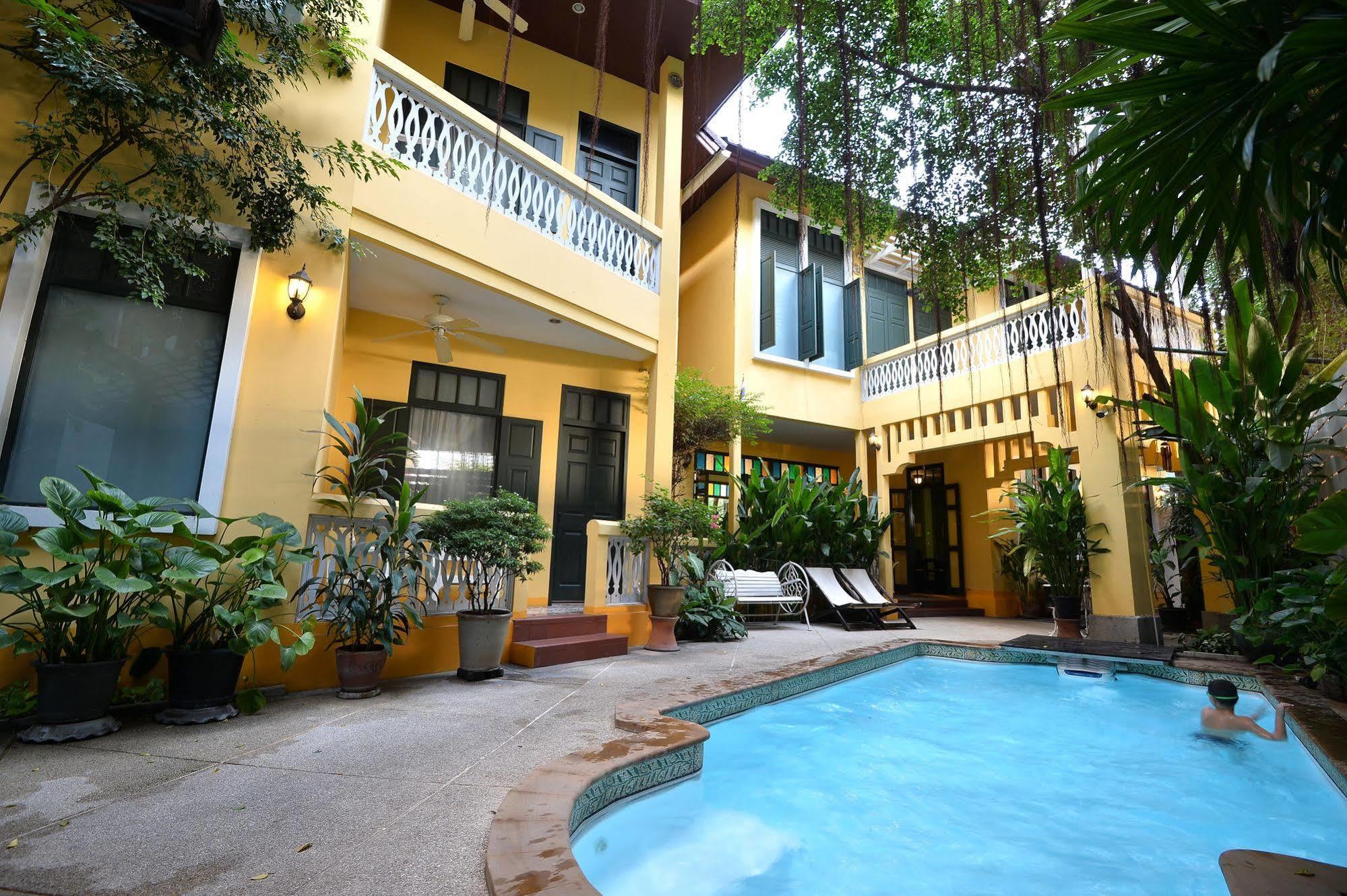 Baan Pra Nond Bed & Breakfast Bangkok Bagian luar foto